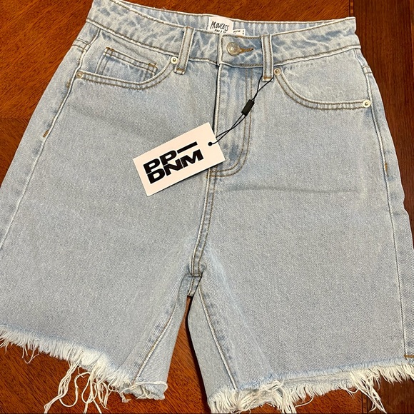 Princess Polly Denim Shorts **NWT** - Picture 1 of 4